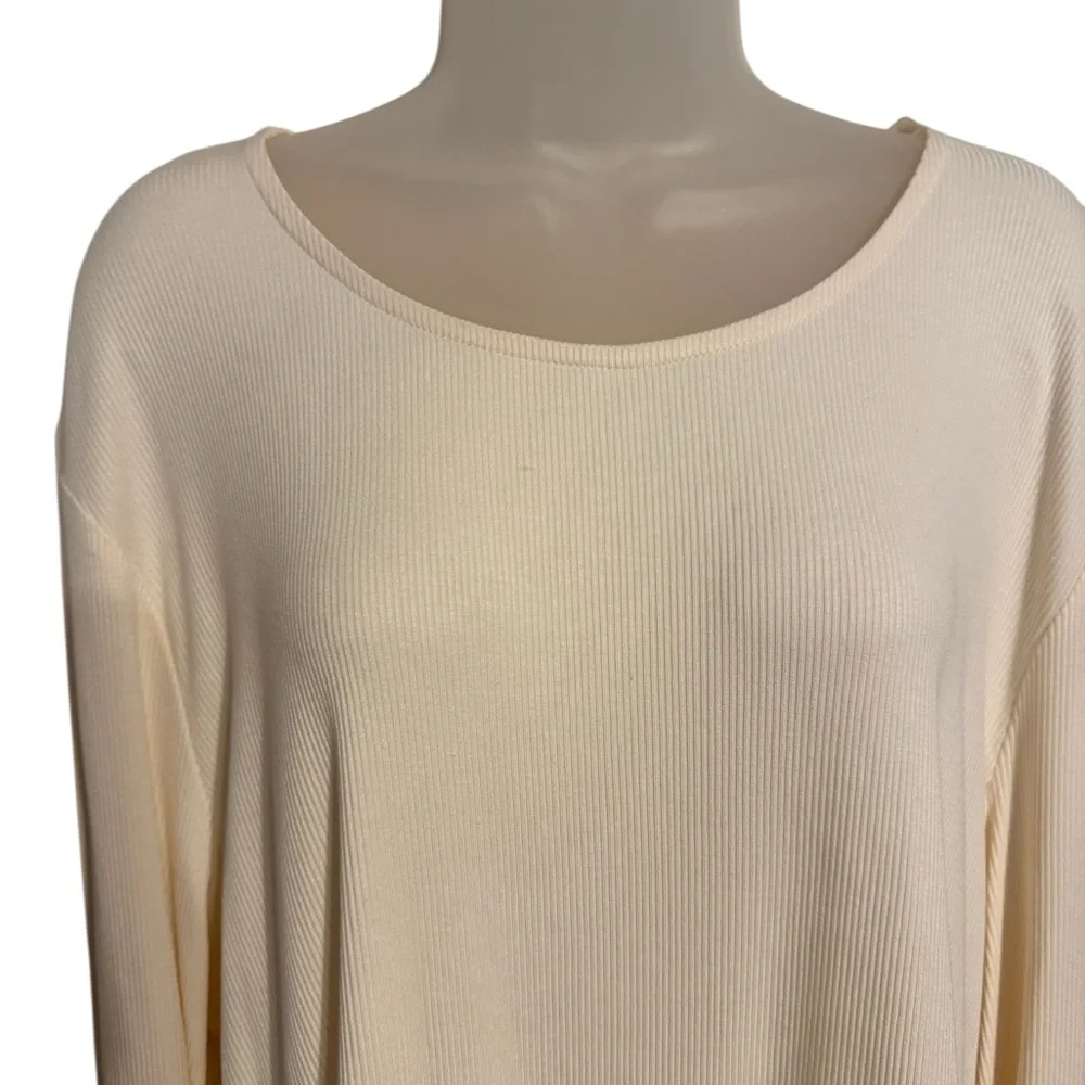 NWT  Belle Du Jour Ribbed Cream BODYSUIT  PLUS:  4X      #CL - Picture 2 of 8